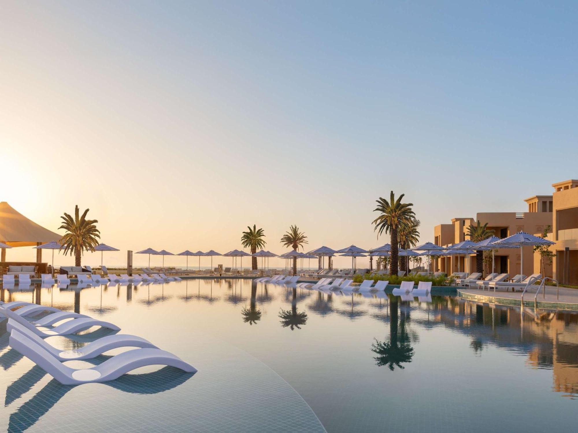ראס אל חאימה Sofitel Al Hamra Beach Resort מראה חיצוני תמונה
